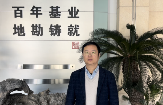 地質二隊李守慶榮獲“優秀青年設計師”榮譽稱號